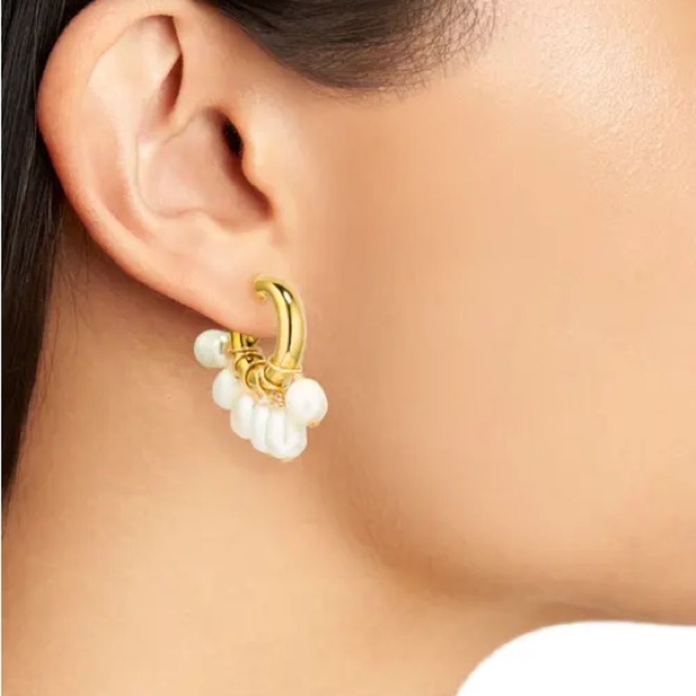 ELIOU EARRINGS - Gold and White Pearl Earrings